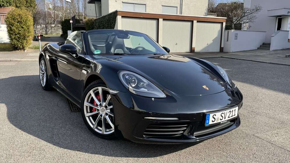 Porsche Boxster 57.000 km 58.900 &euro; Stuttgart 70376