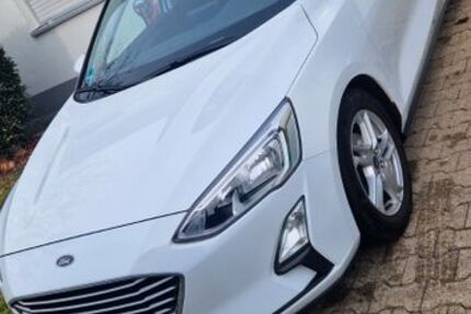 Ford Focus 136.000 km 10.990 &euro; Steinheim an der Murr 71711