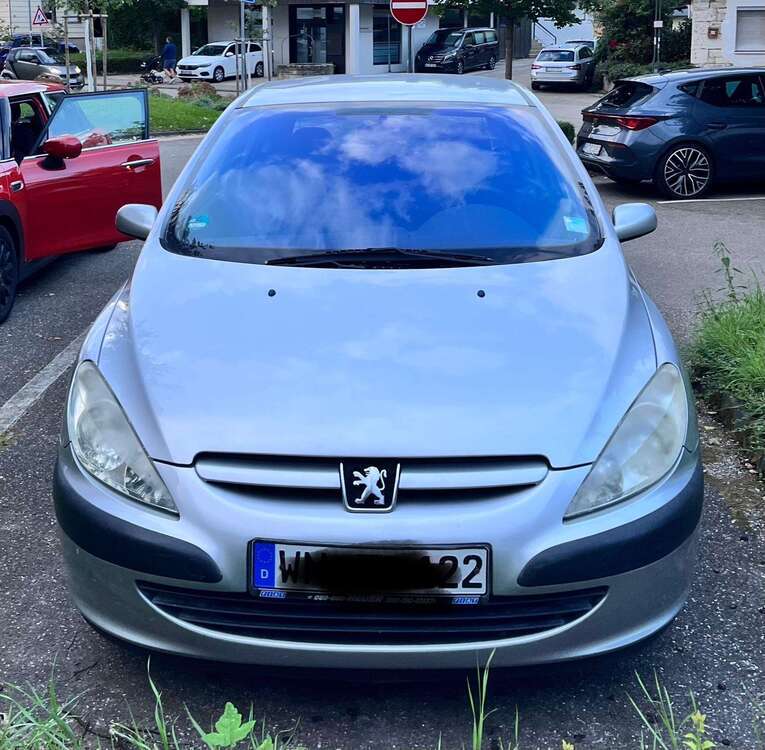 Peugeot 307 200.005 km 1.300 € Weinstadt 71384