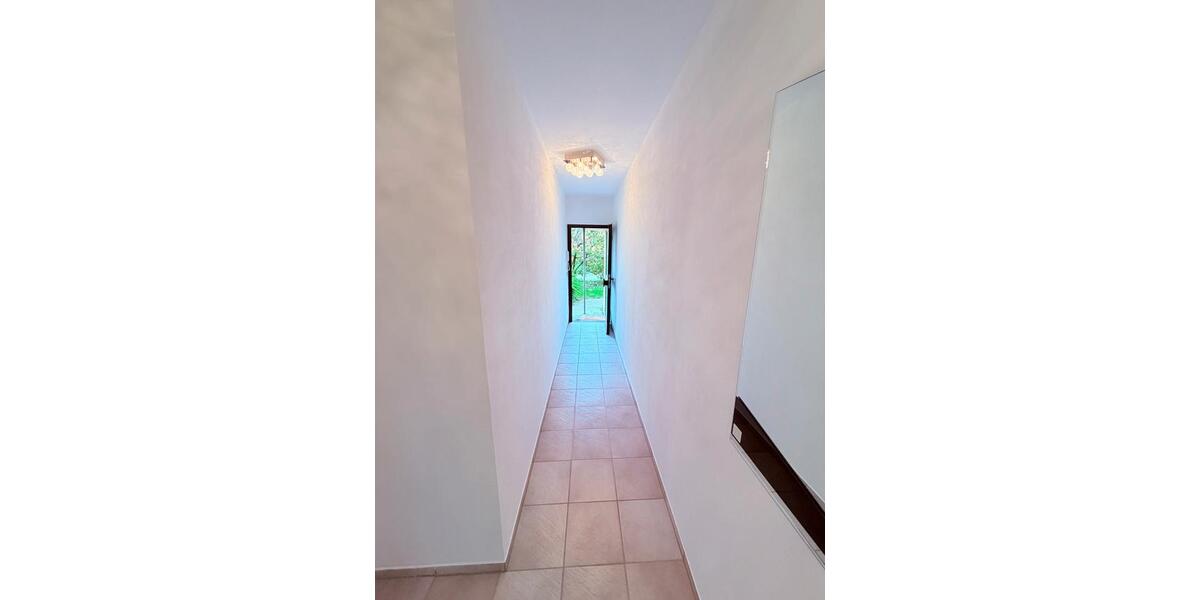 Erdgeschoßwohnung Esslingen am Neckar - 2 Zimmer, 53 m&sup2;, 850&euro; | Angebot:26301447