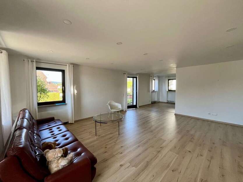 Haus zum Kaufen in Oberstenfeld 719.000 € 330 m²