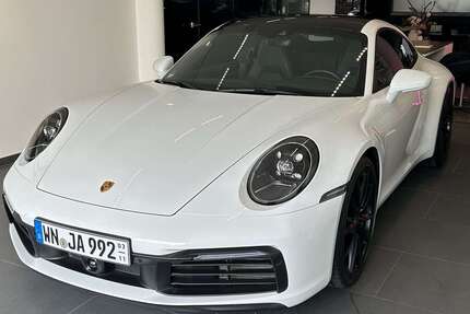 Porsche 992 9.800 km 120.992 &euro; Berglen 73663