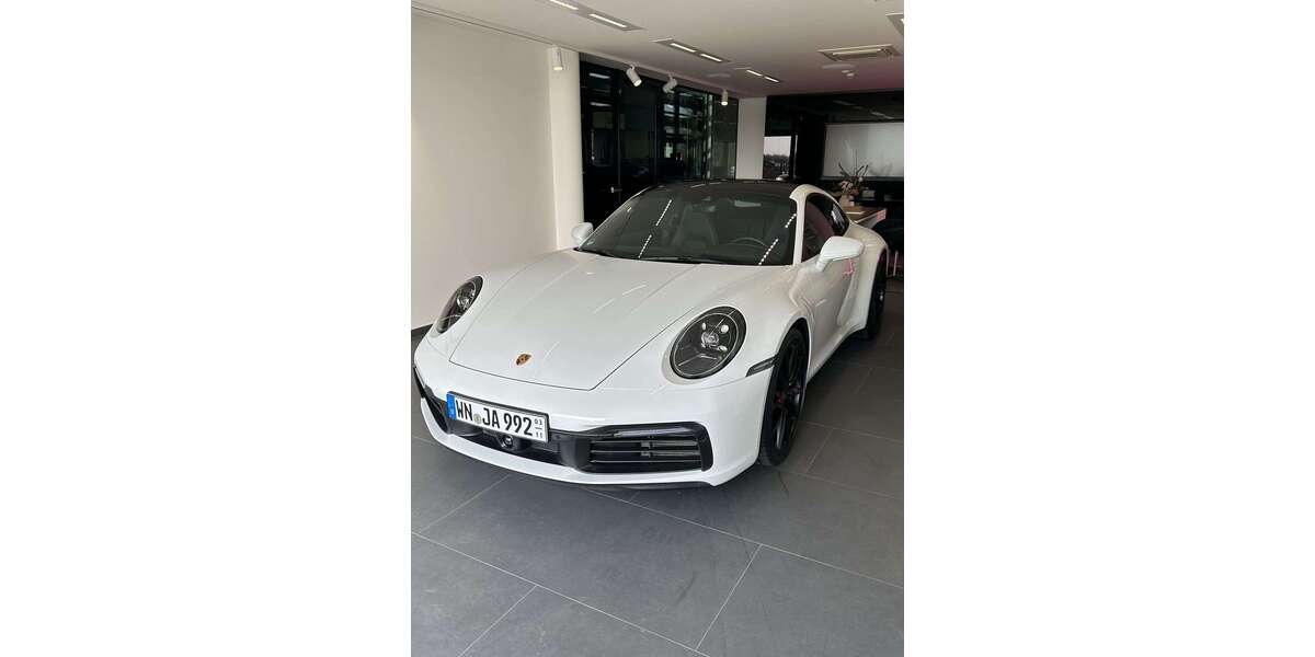 Porsche 992 9.800 km 120.992 &euro; Berglen 73663