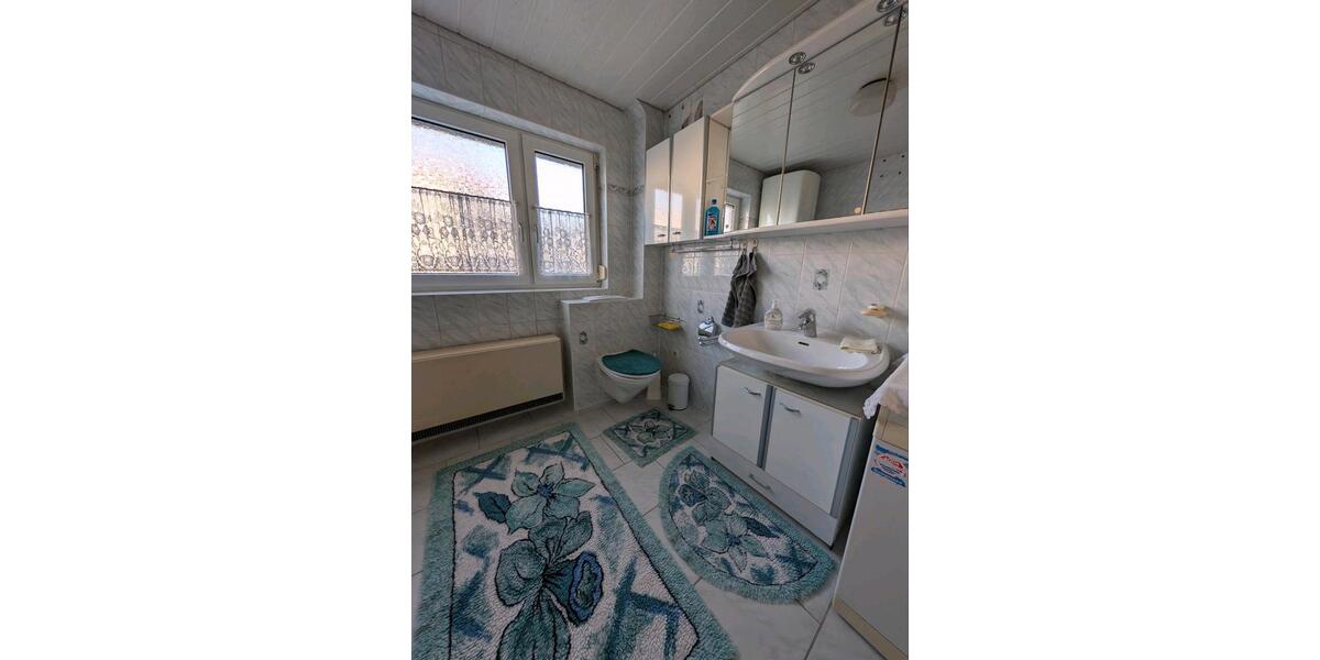 Hochparterre Gerlingen - 4 Zimmer, 88 m&sup2;, 329.000&euro; | Angebot:26704122