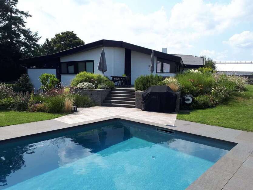 Haus zum Kaufen in Stuttgart 1.790.000 € 217 m²