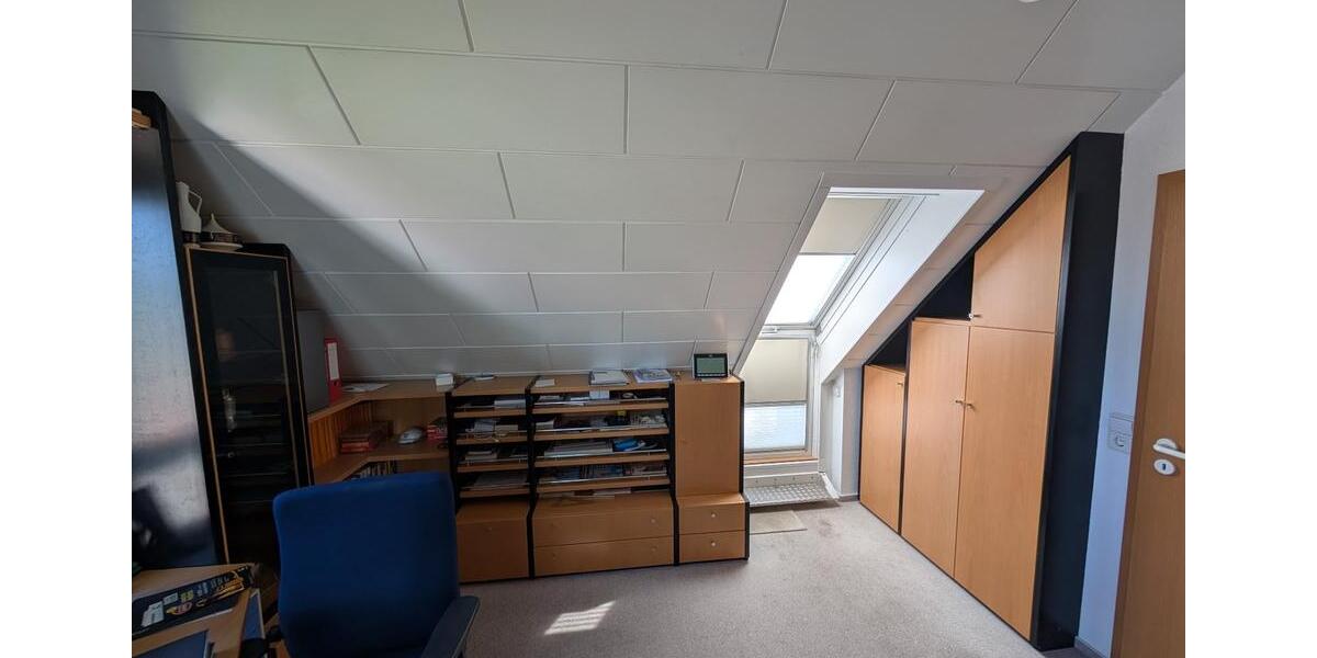 Wohnen über den Weinbergen – Stilvolle 3,5-Zimmer-Maisonette 3.5 zimmer