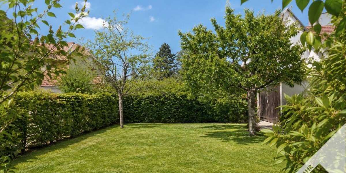 Einfamilienhaus Stuttgart Sillenbuch - 8.5 Zimmer, 235 m&sup2;, 1.500.000&euro; | Angebot:27009443