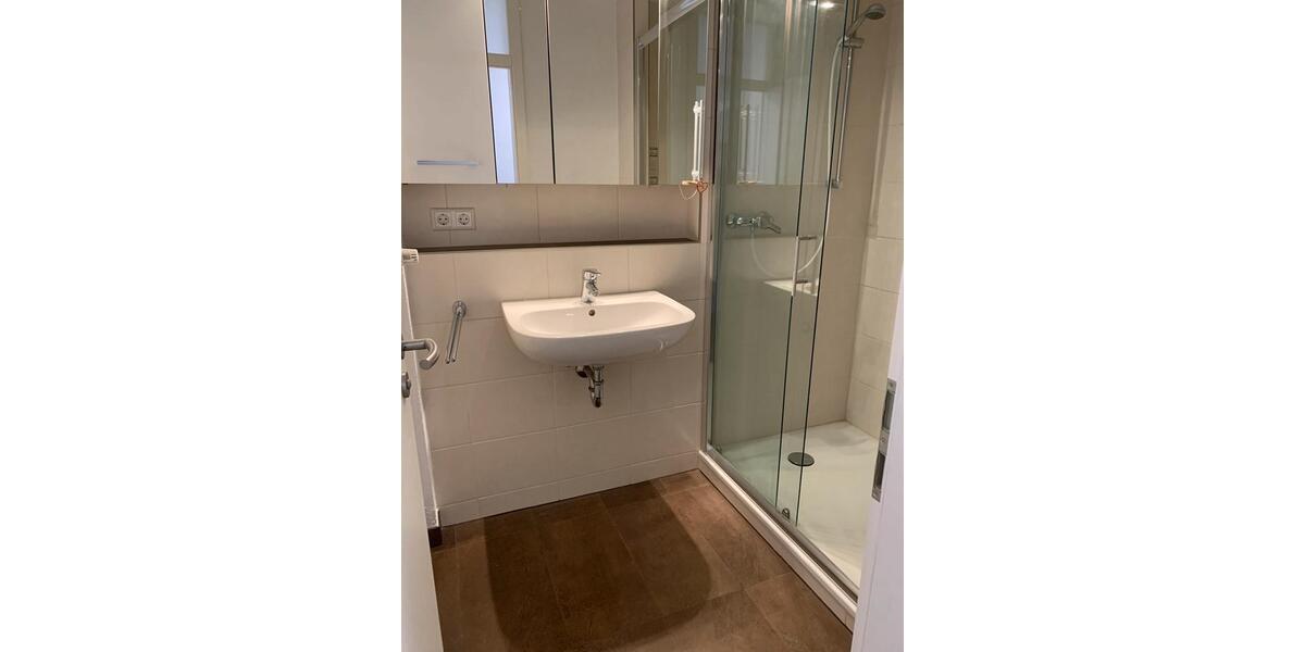 Etagenwohnung Leonberg - 3 Zimmer, 79 m&sup2;, 309.000&euro; | Angebot:27096384