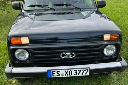 Lada Niva 47.000 km 12.850 &euro; Altbach 73776