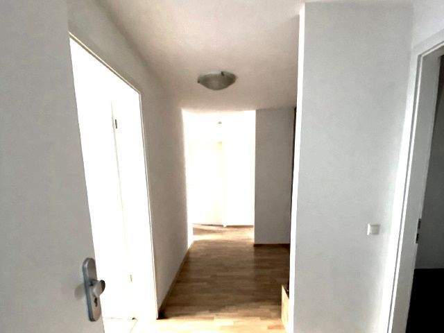 Etagenwohnung Stuttgart Weilimdorf - 4 Zimmer, 106 m&sup2;, 1.600&euro; | Angebot:25568011