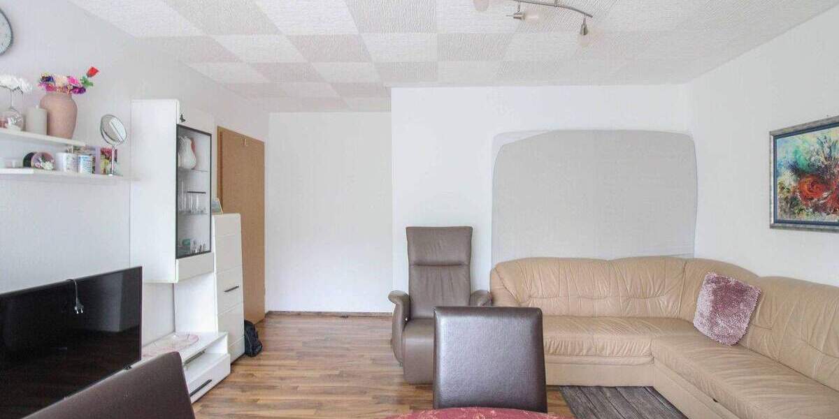 Etagenwohnung Ludwigsburg Neckarweihingen - 2 Zimmer, 51 m&sup2;, 165.000&euro; | Angebot:24857353