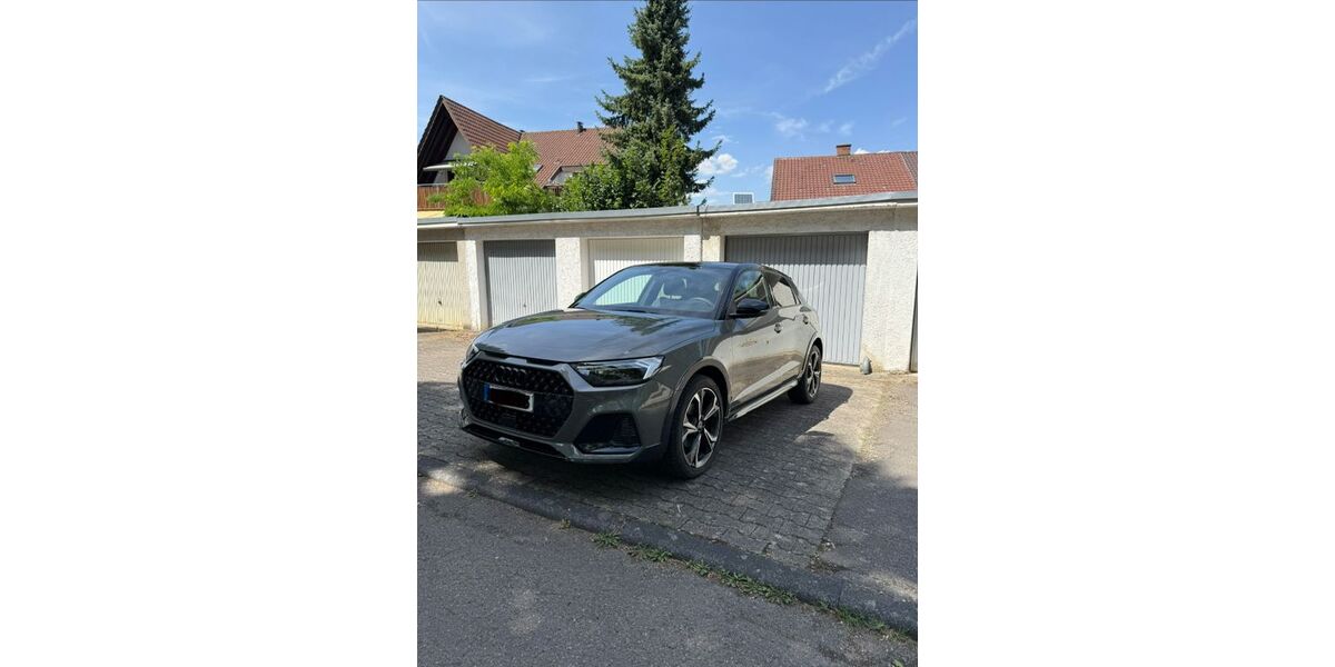 Audi A1 12.000 km 32.550 &euro; Stuttgart 70437