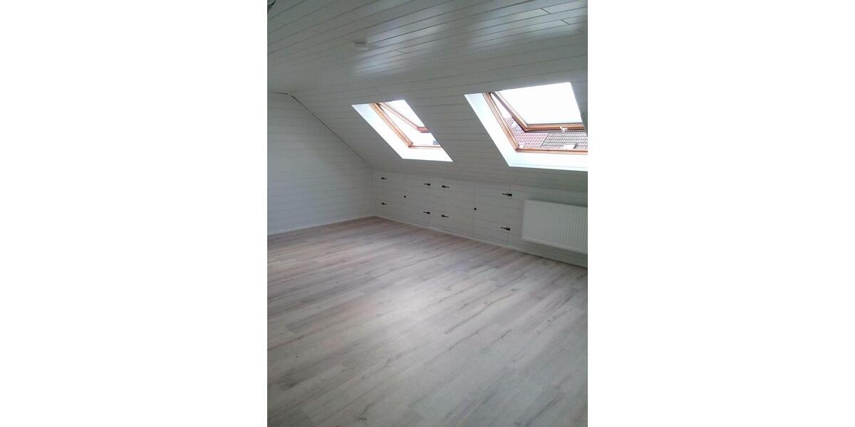 Reihenhaus Friolzheim - 5 Zimmer, 160 m&sup2;, 1.500&euro; | Angebot:26204855