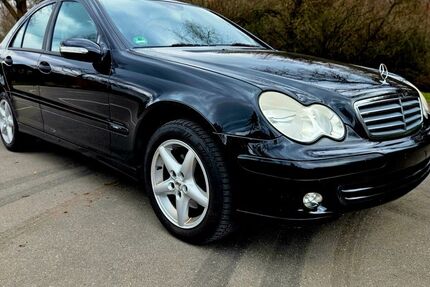 Mercedes-Benz C 180 202.500 km 2.250 &euro; Metzingen 72555