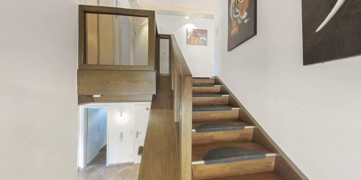 Etagenwohnung Remseck Neckarrems - 7 Zimmer, 226 m&sup2;, 799.000&euro; | Angebot:24847873