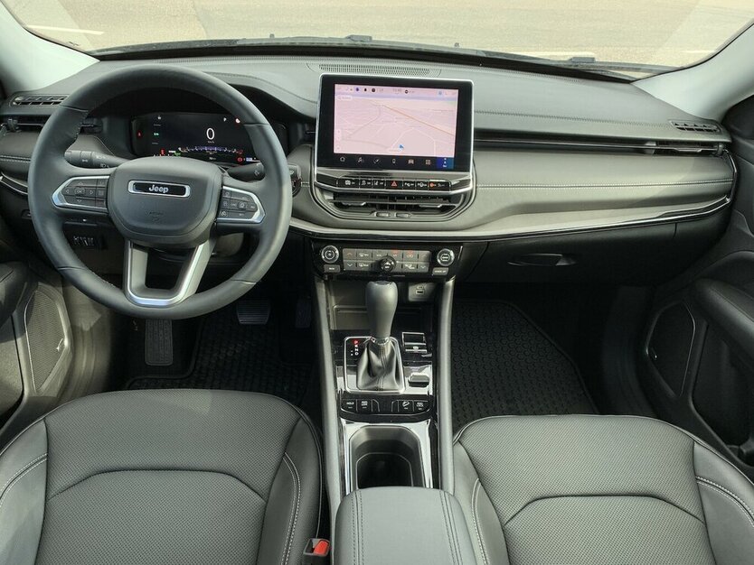 Jeep Compass 1.3 T4 4xe PLUG-IN HYBRID Automatik S 6.500 km 39.900 € Backnang, 71522