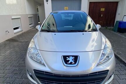 Peugeot 207 53.000 km 4.750 &euro; Leinfelden-Echterdingen 70771
