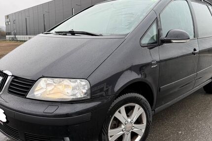 Seat Alhambra 293.999 km 2.999 &euro; Böblingen 71034