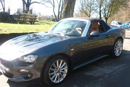 Fiat 124 Spider 8.900 km 20.900 &euro; Stuttgart 70437