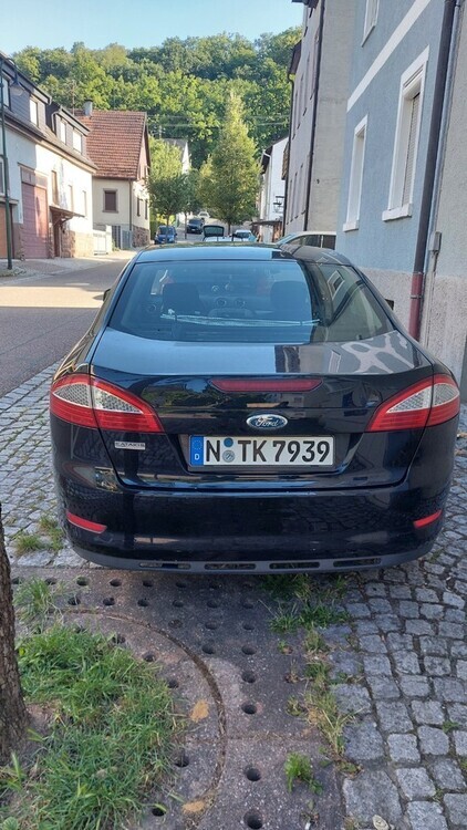 Ford Mondeo 180.000 km 4.900 € Mühlacker 75417