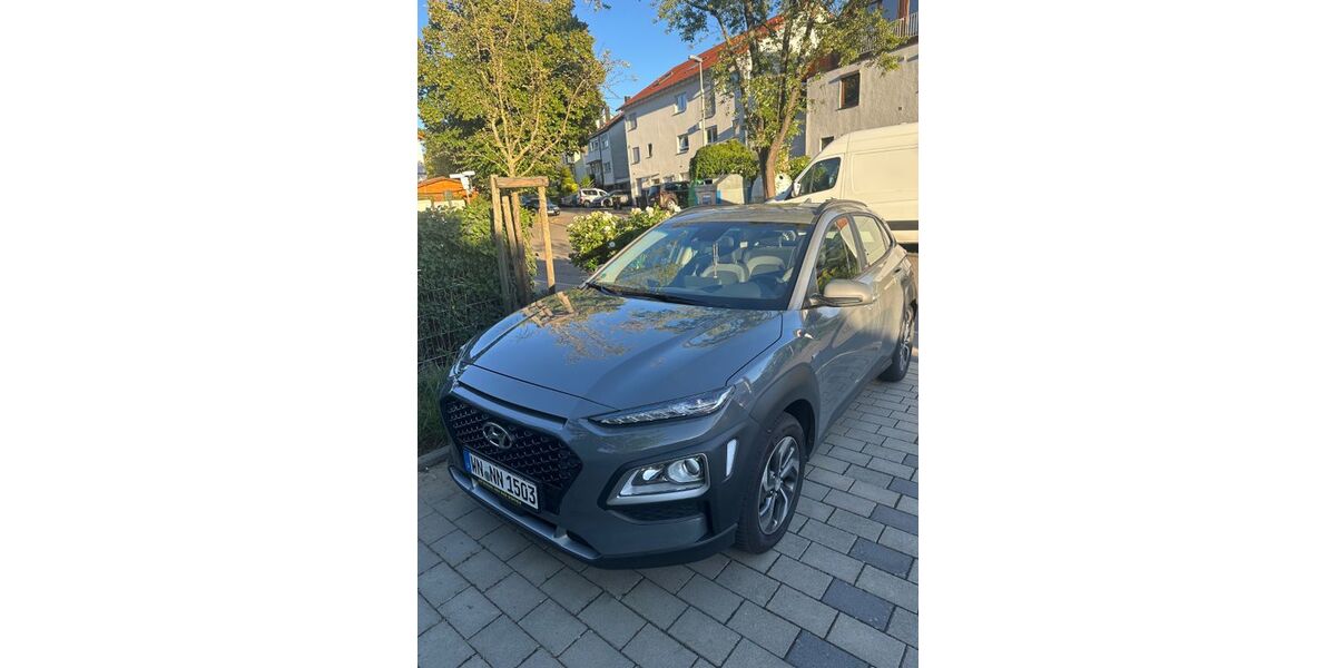 Hyundai KONA 68.000 km 18.400 € Waiblingen 71336