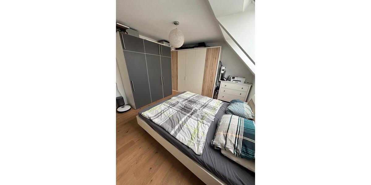 Moderne 4 Zimmer Wohnung mit Balkon, 2 Stellplätze, E-Ladestation 4 zimmer