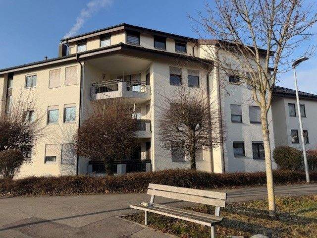 Etagenwohnung Metzingen Neugreuth - 3 Zimmer, 96 m&sup2;, 1.250&euro; | Angebot:24436098