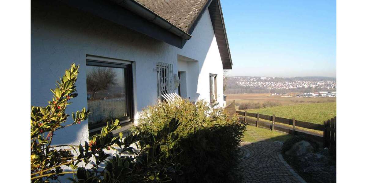 Einfamilienhaus Reutlingen Altenburg - 6.5 Zimmer, 170 m&sup2;, 750.000&euro; | Angebot:25874993
