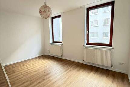 Wohnung zum Mieten in Stuttgart 1.210 € 65 m² 3 zimmer