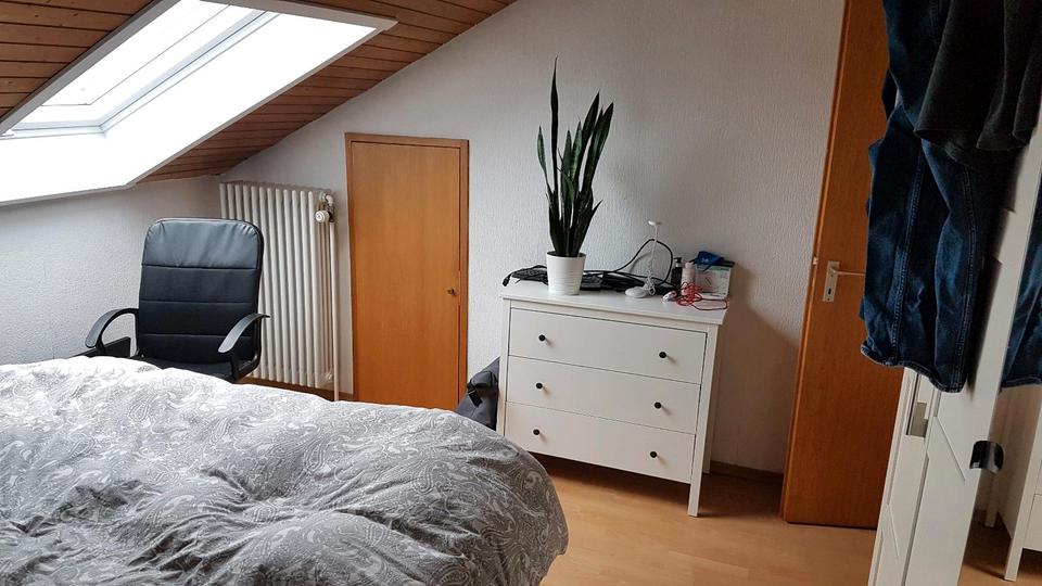 Dachgeschoßwohnung Stuttgart Neuwirtshaus - 2.5 Zimmer, 59 m&sup2;, 235.000&euro; | Angebot:26920779