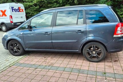 Opel Zafira 220.000 km 1.400 &euro; Stuttgart 70569