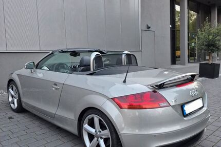 Audi TT 119.000 km 14.900 &euro; Kornwestheim 70806