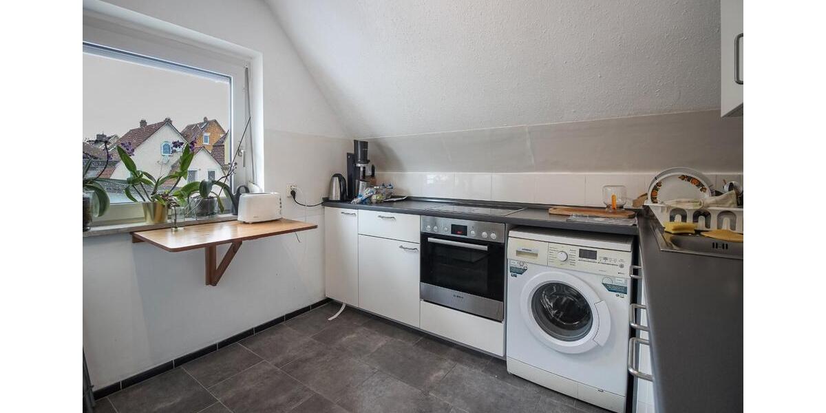 Dachgeschoßwohnung Stuttgart Zuffenhausen - 3 Zimmer, 63 m&sup2;, 1.100&euro; | Angebot:26163347