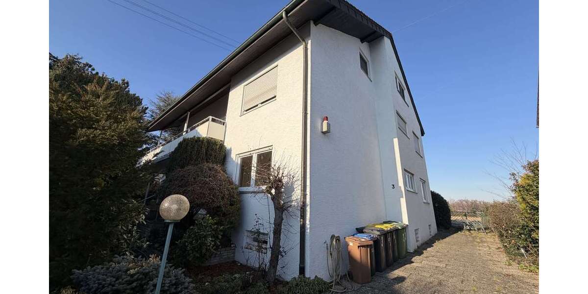 Etagenwohnung Ludwigsburg Hoheneck - 4.5 Zimmer, 125 m&sup2;, 1.300&euro; | Angebot:24478225