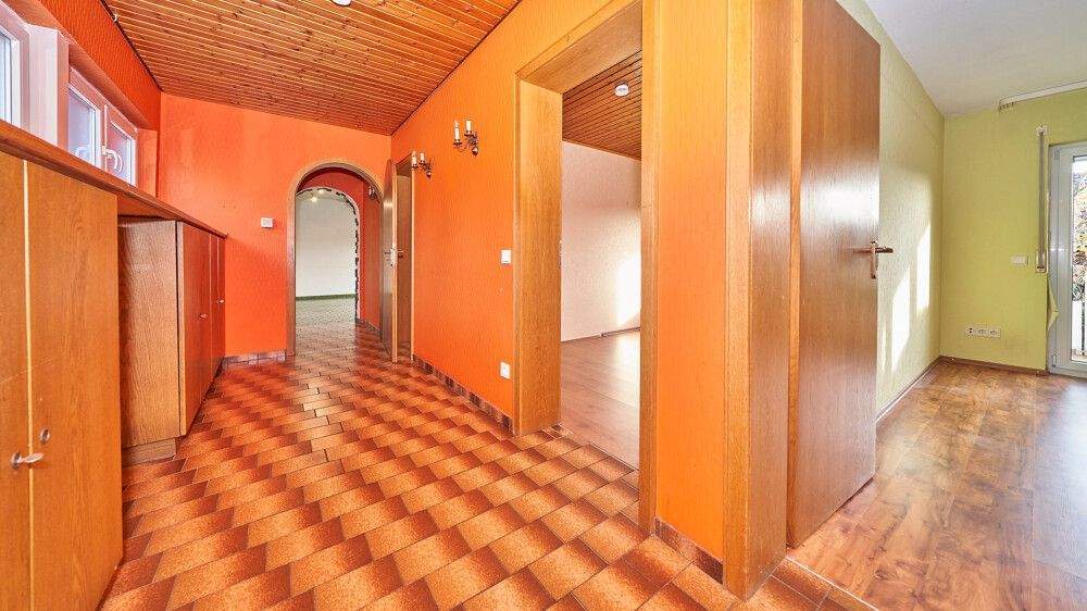 Bungalow Vaihingen an der Enz / Roßwag Roßwag - 7 Zimmer, 208 m&sup2;, 599.000&euro; | Angebot:25697225