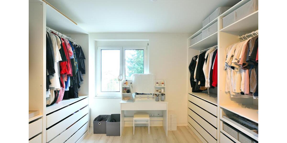 Reihenhaus Markgröningen - 5 Zimmer, 133 m&sup2;, 1.800&euro; | Angebot:25632777