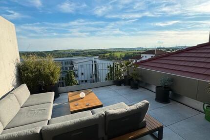 Exklusive Penthousewohnung mit 2 Dachterrassen und lux. Ausstatt. 3.5 zimmer