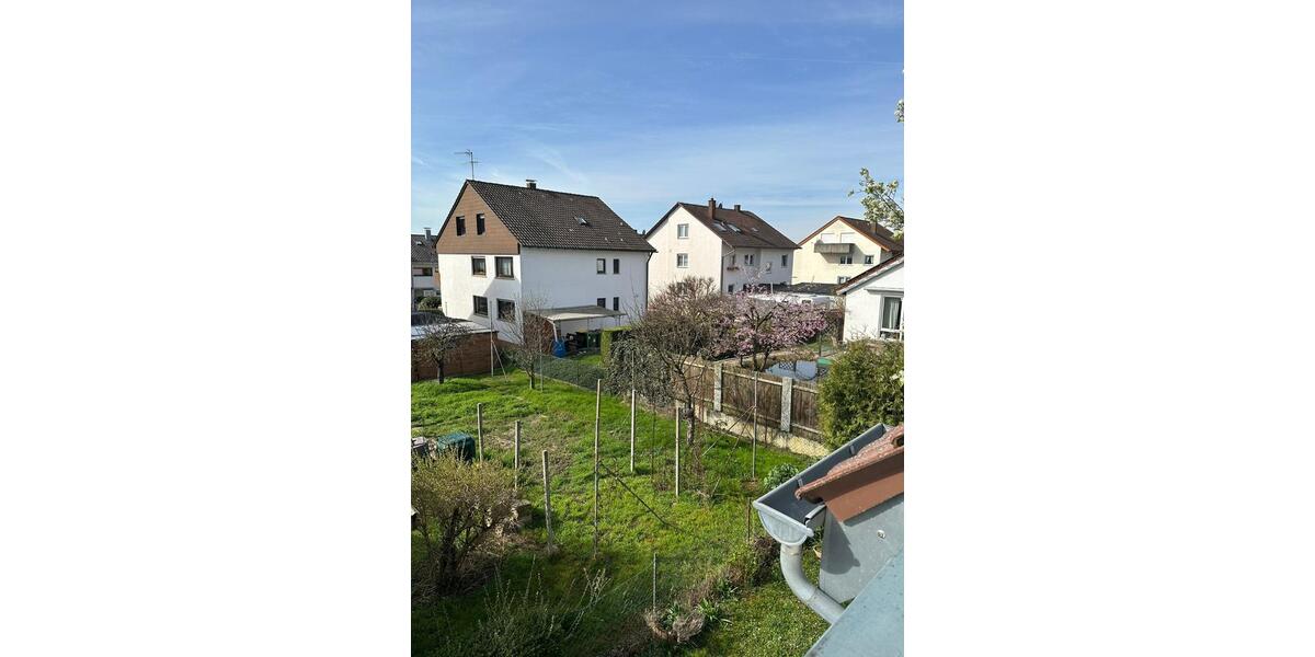 Etagenwohnung Ludwigsburg Hoheneck - 3 Zimmer, 76 m&sup2;, 1.090&euro; | Angebot:24855437