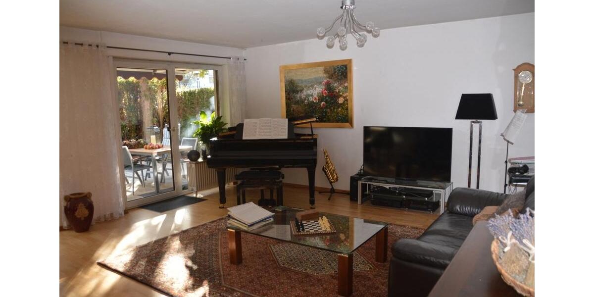 Erdgeschoßwohnung Leonberg - 4.5 Zimmer, 150 m&sup2;, 590.000&euro; | Angebot:26587813