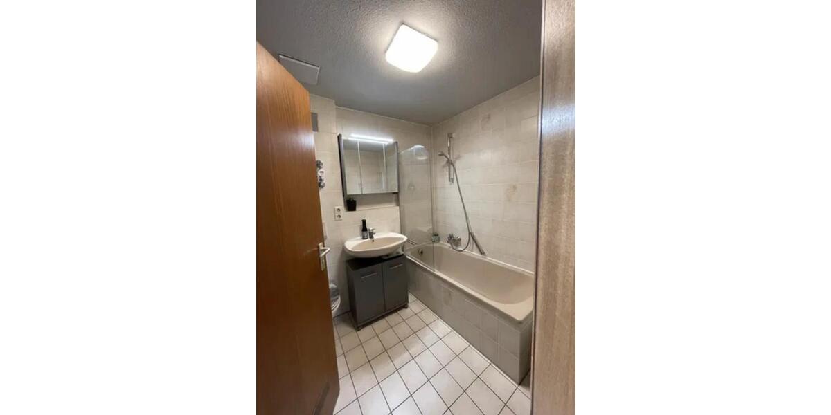 Dachgeschoßwohnung Ludwigsburg Oßweil - 2 Zimmer, 59 m&sup2;, 990&euro; | Angebot:25272114