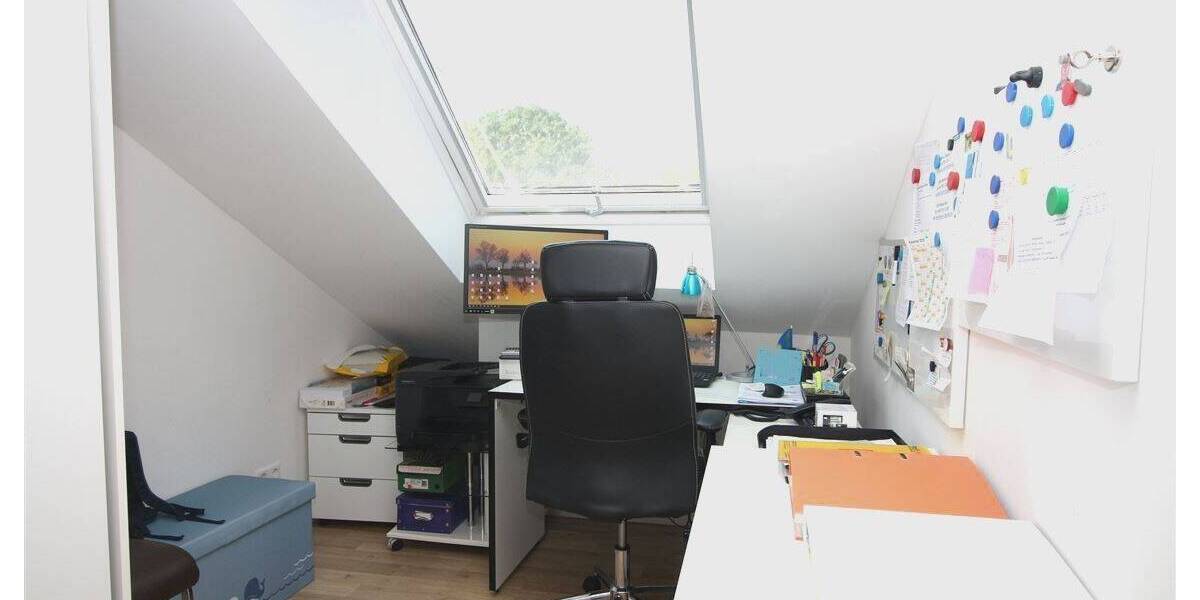 Etagenwohnung Stuttgart Dürrlewang - 4 Zimmer, 86 m&sup2;, 480.000&euro; | Angebot:25740383