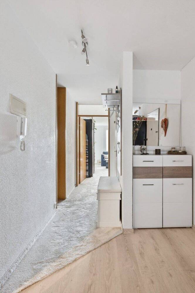 2-Zimmer-Wohnung mit 64 m² in zentraler Lage von Eglosheim