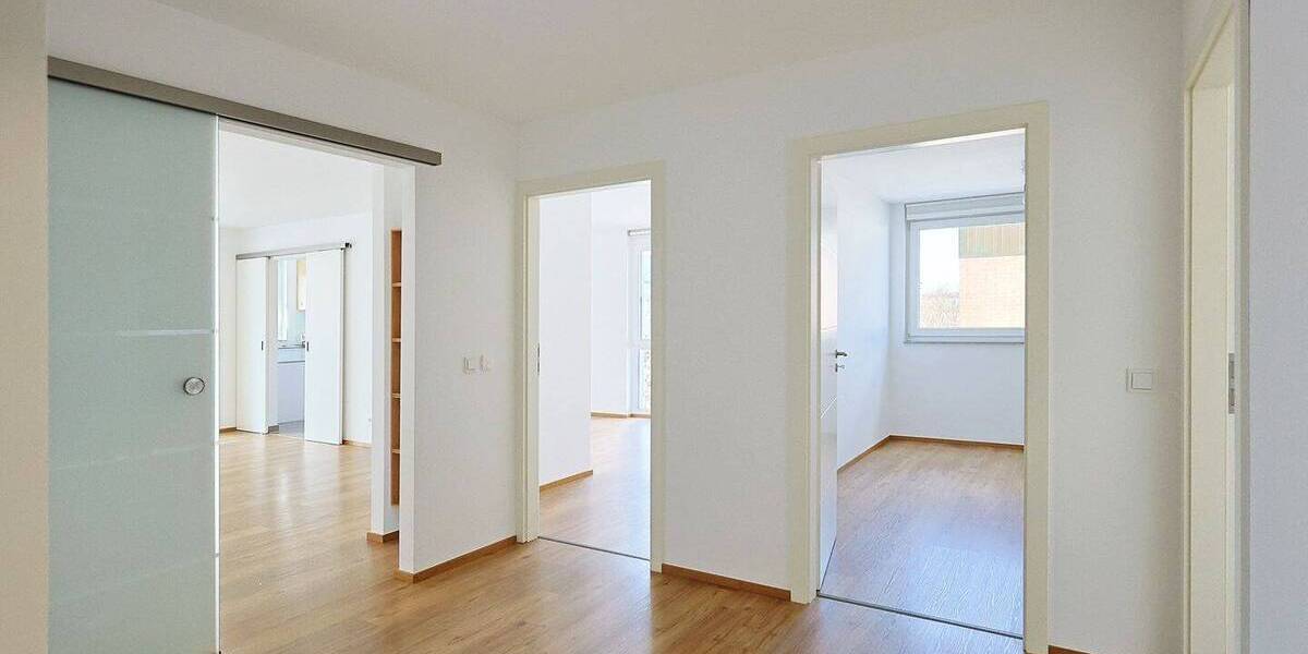 Etagenwohnung Sindelfingen Mitte - 4 Zimmer, 100 m&sup2;, 495.000&euro; | Angebot:26273963
