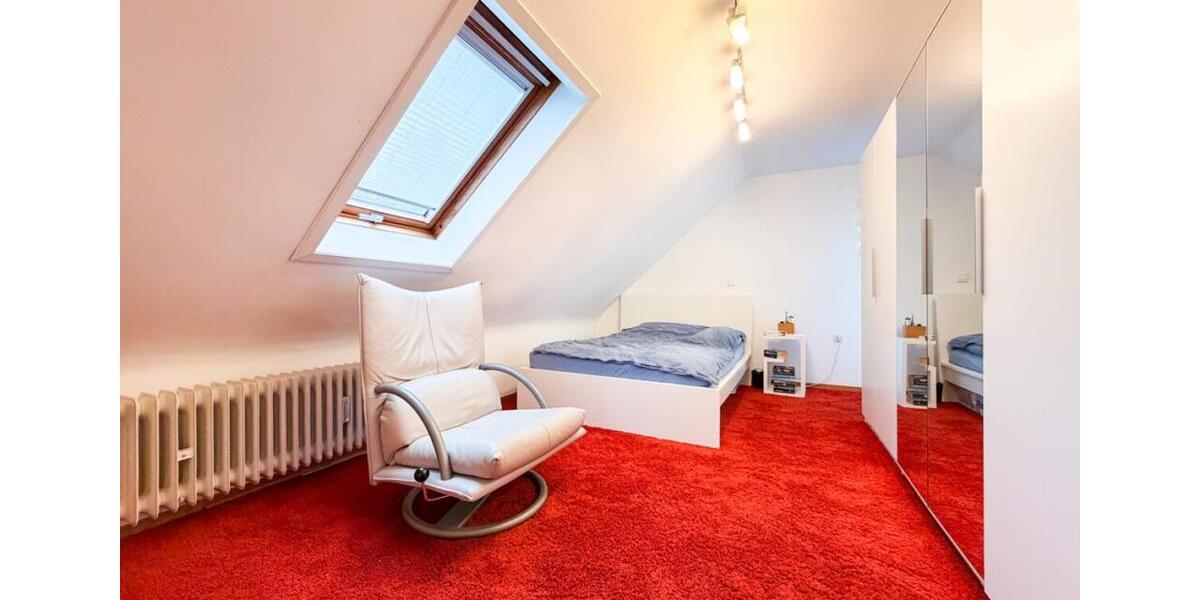 Dachgeschoßwohnung Esslingen am Neckar Hegensberg - 3 Zimmer, 68 m&sup2;, 1.252&euro; | Angebot:26404841