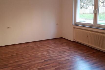 Wohnung Sindelfingen Eichholz - 3 Zimmer, 77 m&sup2;, 1.100&euro; | Angebot:26579000