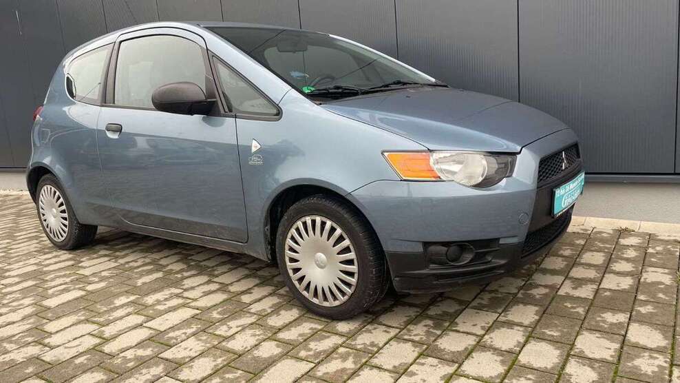 Mitsubishi Colt 39.000 km 3.999 € Holzgerlingen 71088
