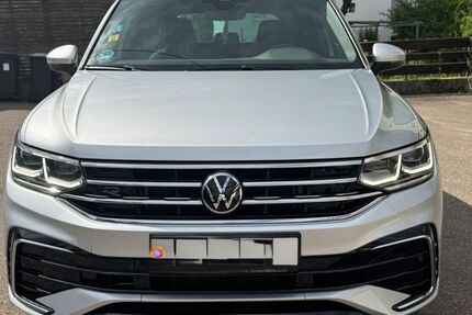 VW Tiguan 49.900 km 29.500 &euro; Esslingen 73734