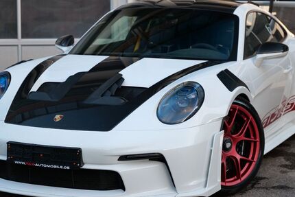 Porsche 992 4.445 km 255.800 &euro; Gerlingen 70839