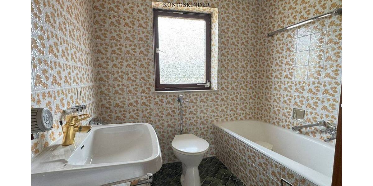 großzügiges Reiheneckhaus - Ausbaupotenzial - ruhige Lage 5 zimmer