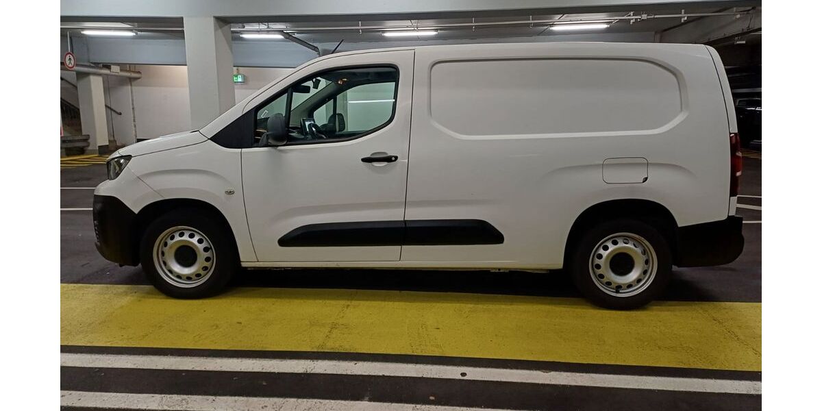 Peugeot Partner 63.000 km 12.800 &euro; Esslingen am Neckar 73733